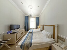 Metro Hotel Apartments