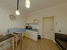 Metro Hotel Apartments