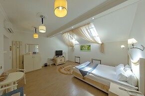 Metro Hotel Apartments