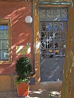 Colonia Suite Apartments