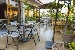 Hotel Porto Allegro - Near Malecon