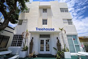 Treehouse  Hotel
