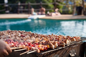 Shiralea Island Resort