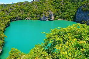 Shiralea Island Resort