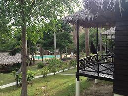 Shiralea Island Resort