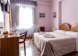 Hotel De La Ville