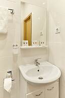 Baget Hotel