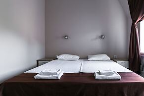 Baget Hotel