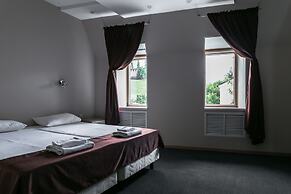 Baget Hotel