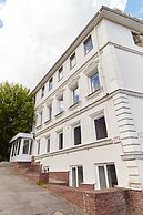 Baget Hotel
