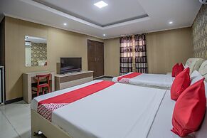OYO 700 Pj Inn Hotel