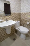 OYO 700 Pj Inn Hotel