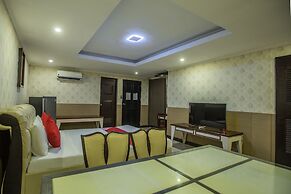 OYO 700 Pj Inn Hotel