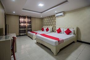 OYO 700 Pj Inn Hotel