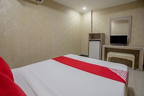 OYO 700 Pj Inn Hotel