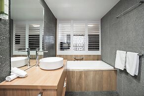 City Golf Club Motel