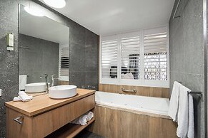 City Golf Club Motel