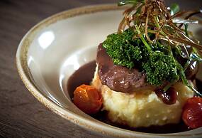 The Kingston Theatre Hotel