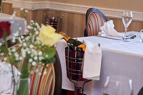 The Kingston Theatre Hotel