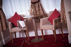 The Kingston Theatre Hotel