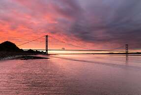 The Kingston Theatre Hotel