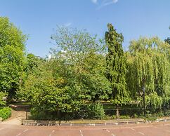 The Kingston Theatre Hotel