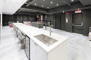 Holland Hotel by Simplissimmo