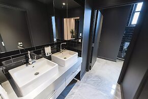 Holland Hotel by Simplissimmo