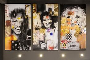 Holland Hotel by Simplissimmo