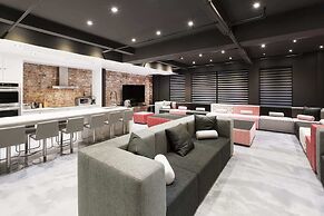 Holland Hotel by Simplissimmo