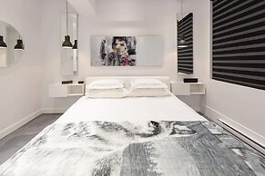 Holland Hotel by Simplissimmo