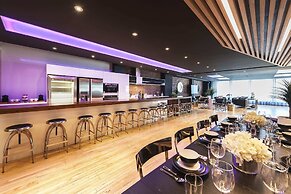 Holland Hotel by Simplissimmo