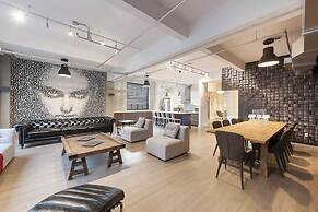 Holland Hotel by Simplissimmo