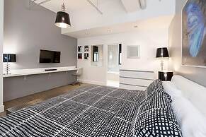 Holland Hotel by Simplissimmo