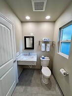 Travelers Inn Eugene University