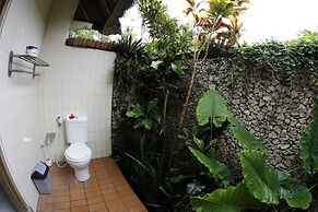 Bayshore Villas Candi Dasa