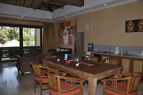 Bayshore Villas Candi Dasa