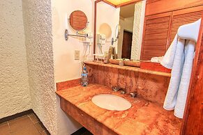 Hotel Ciudad Real Palenque