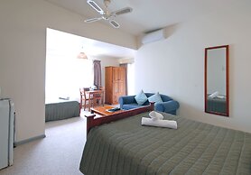 Riverview Boutique Motel