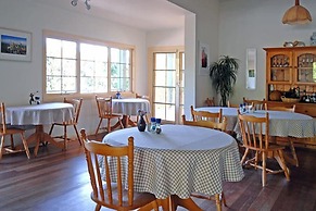 Riverview Boutique Motel