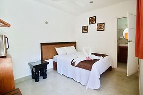 Golden Paradise Hostel