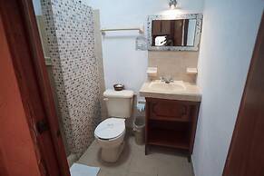 Golden Paradise Hostel