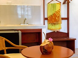 Golden Paradise Hostel