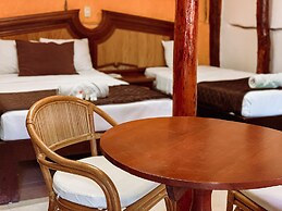 Golden Paradise Hostel