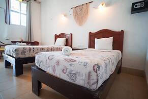 Golden Paradise Hostel