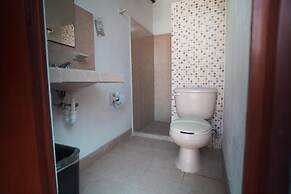 Golden Paradise Hostel