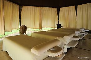 Dos Palmas Island Resort & Spa