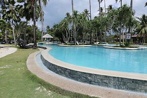 Dos Palmas Island Resort & Spa