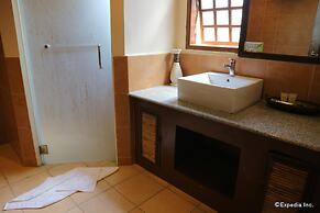 Dos Palmas Island Resort & Spa