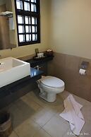 Dos Palmas Island Resort & Spa